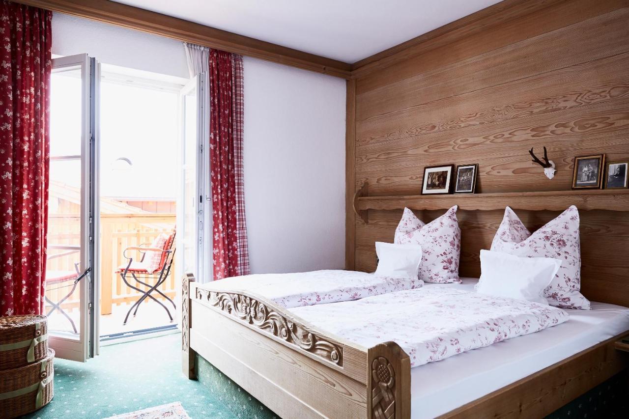 Gasthof-Hotel Dannerwirt Флинтсбах Экстерьер фото