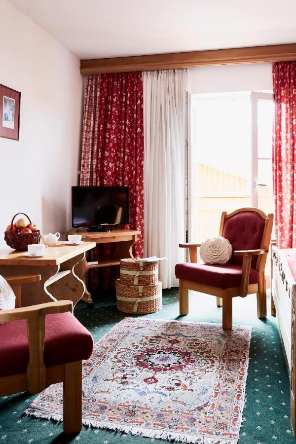 Gasthof-Hotel Dannerwirt Флинтсбах Экстерьер фото