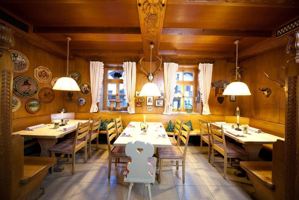 Gasthof-Hotel Dannerwirt Флинтсбах Экстерьер фото