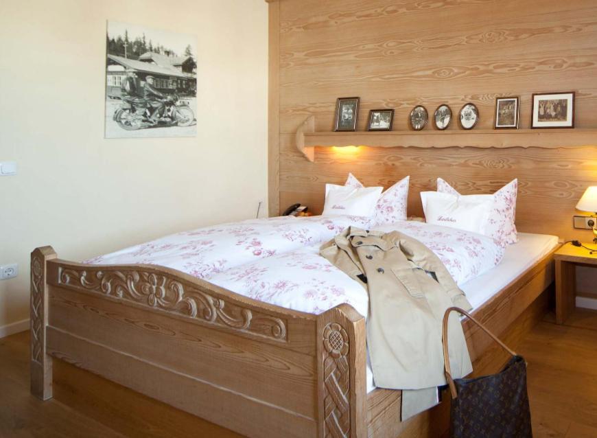 Gasthof-Hotel Dannerwirt Флинтсбах Номер фото