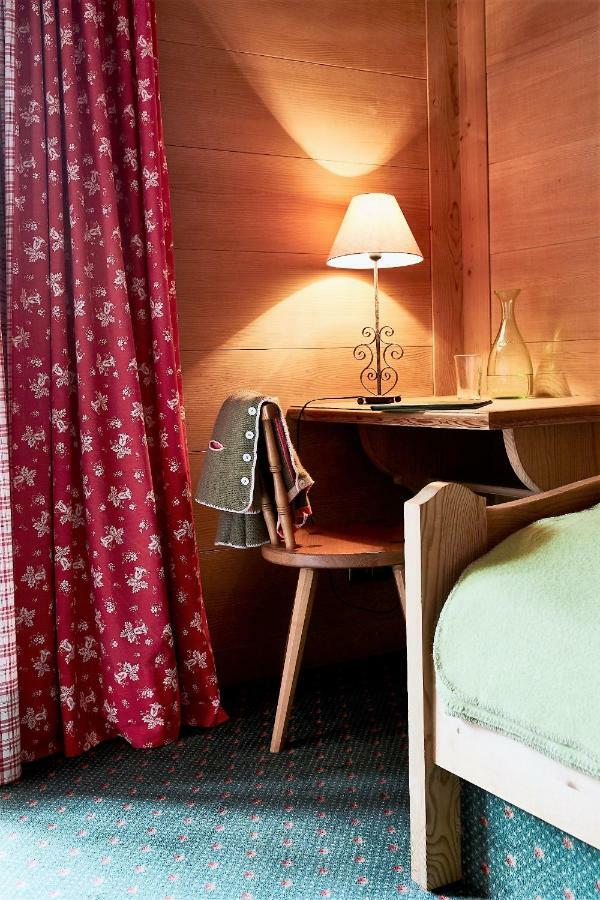 Gasthof-Hotel Dannerwirt Флинтсбах Экстерьер фото